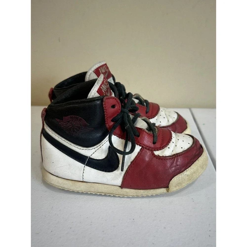 Original 1985 Nike Jordan 1 Toddler Size 6 1/2‎ (850810 Pd)